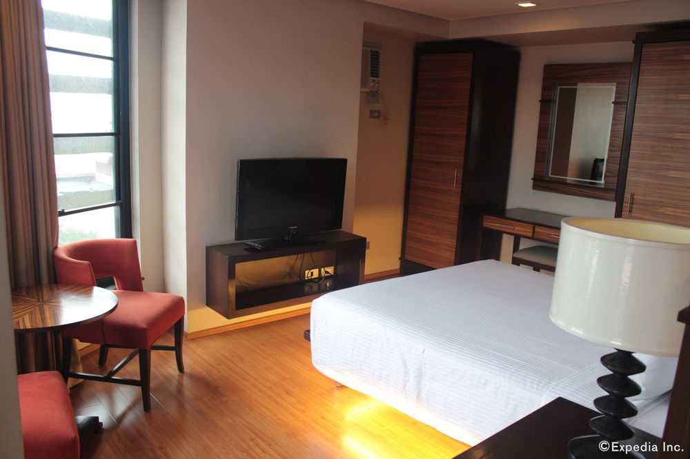 Soleste Suites -Non Quarantine Hotel Quezon City Extérieur photo