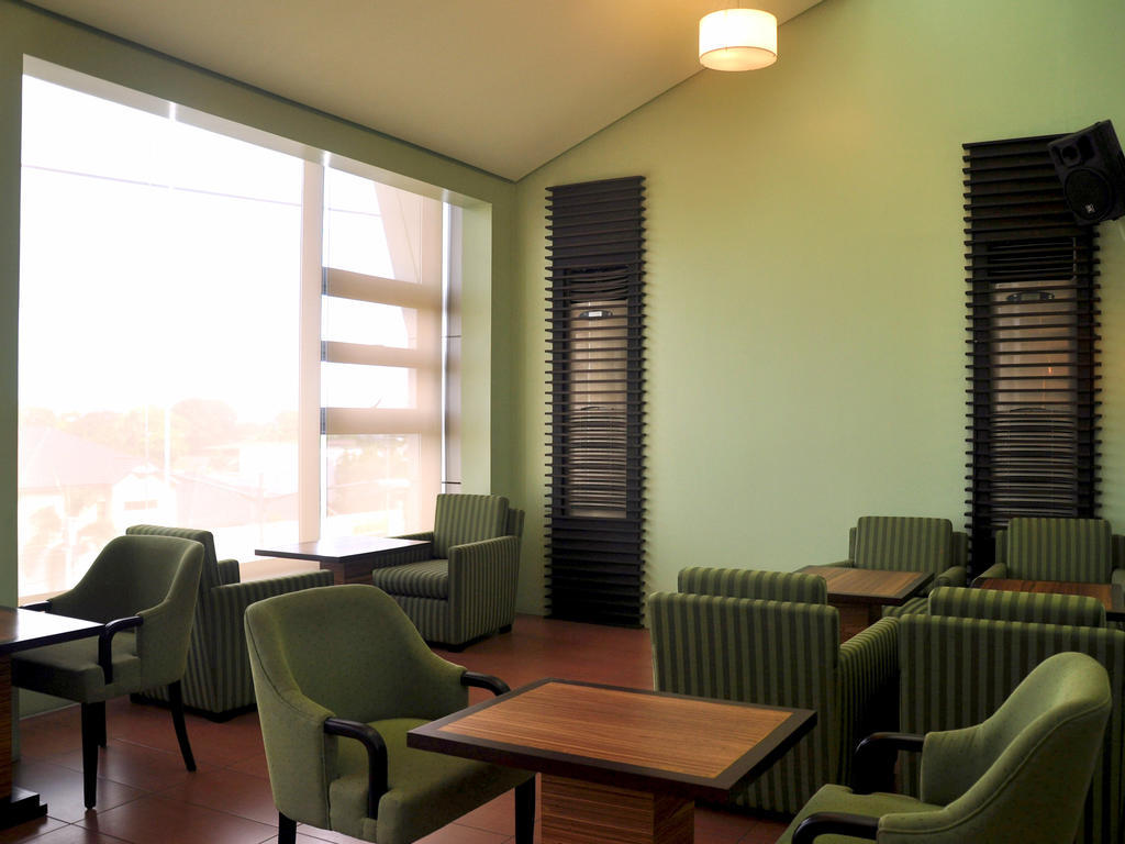 Soleste Suites -Non Quarantine Hotel Quezon City Extérieur photo