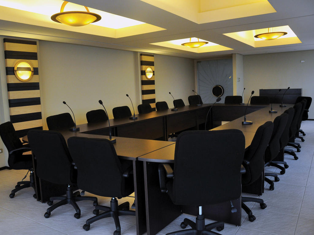 Soleste Suites -Non Quarantine Hotel Quezon City Extérieur photo