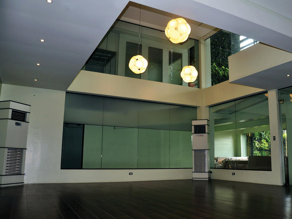 Soleste Suites -Non Quarantine Hotel Quezon City Extérieur photo